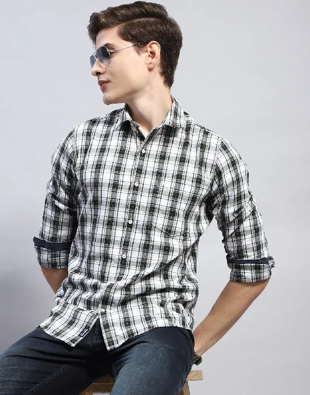 Men White Check Collar Full Sleeve Shirt