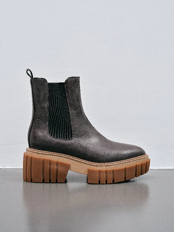 Heeled Chelsea Boots, Espresso